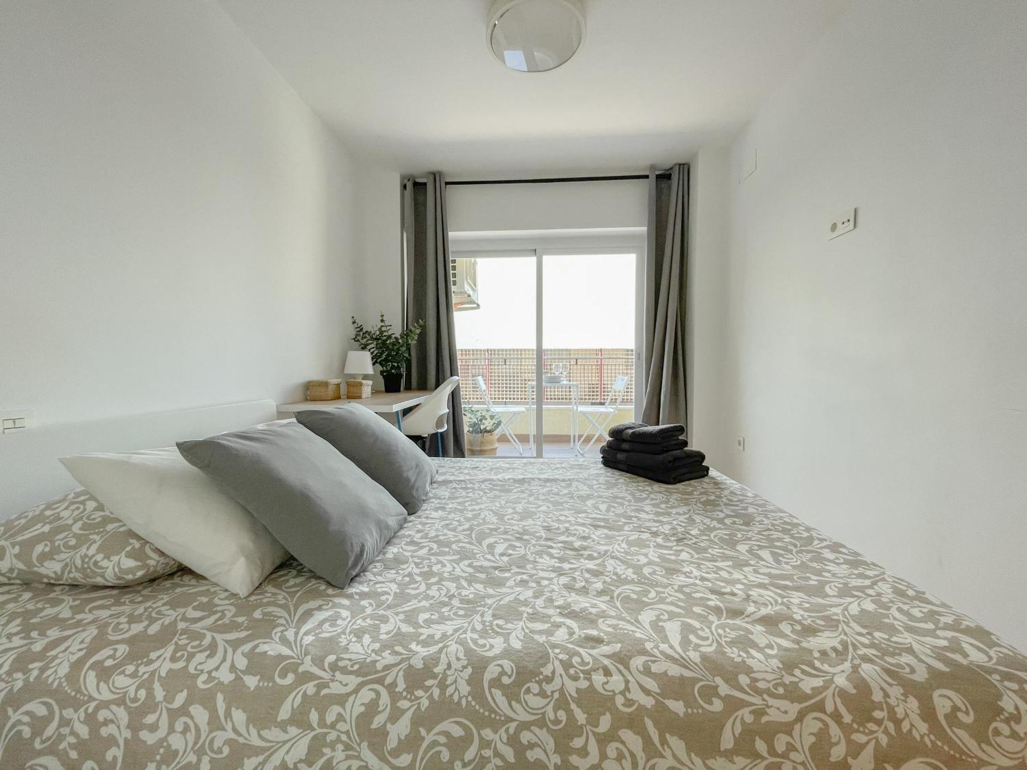 Moderno Apartamento Plz De La Merced Malaga Exterior photo