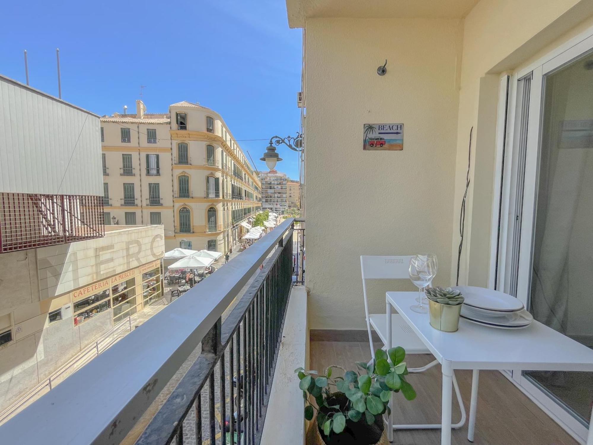 Moderno Apartamento Plz De La Merced Malaga Exterior photo